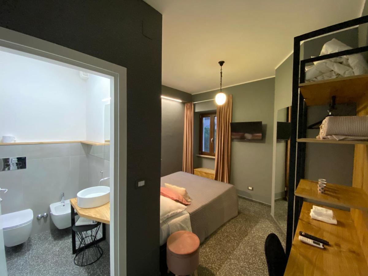 La Taverna Antica Rooms Pescara Bagian luar foto