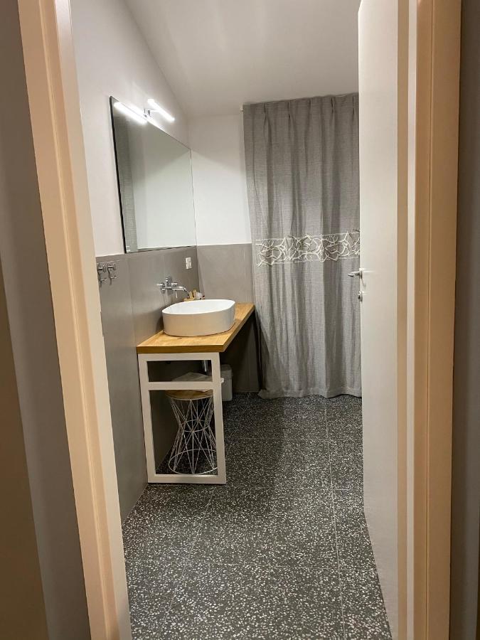 La Taverna Antica Rooms Pescara Bagian luar foto